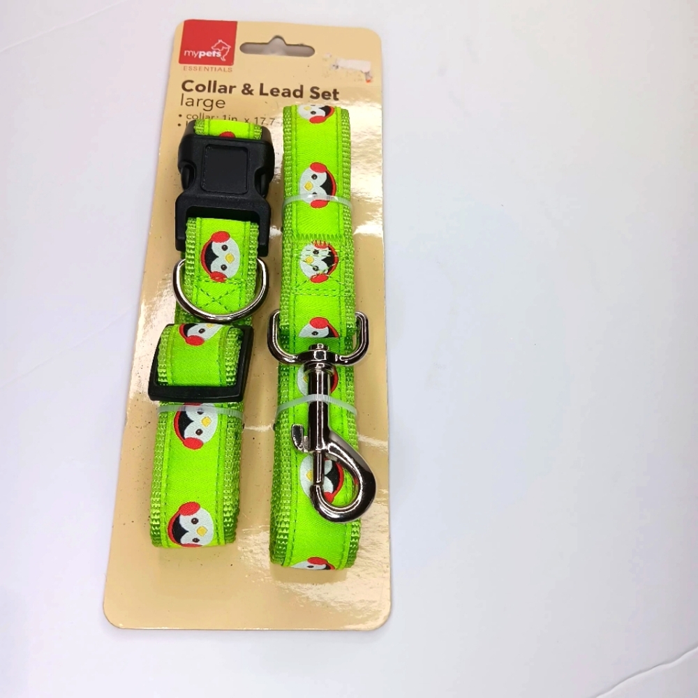 My pet szL collar and leash .